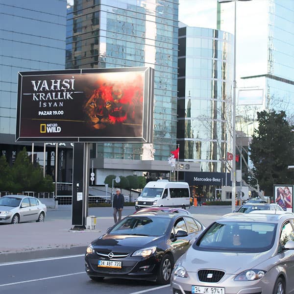 Lightbox Pano reklam alanı | ThaB Media