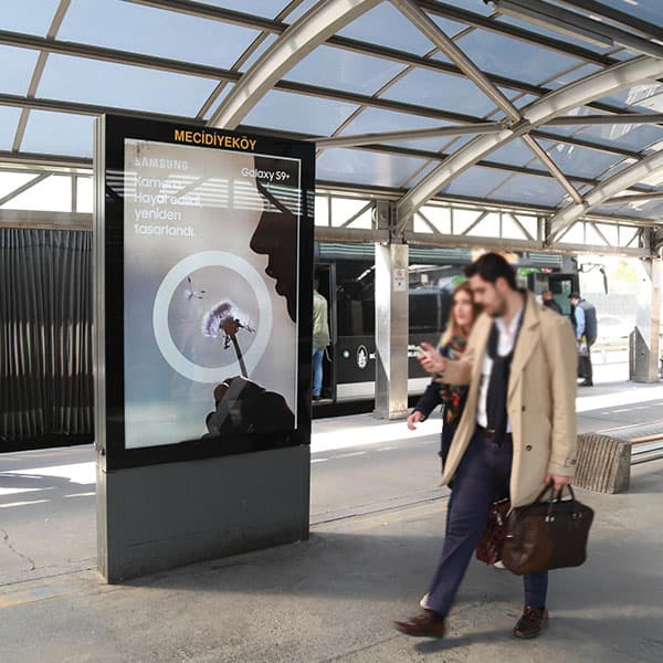 Metrobüs Raket reklam alanı | ThaB Media